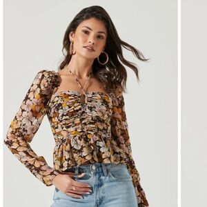ASTR THE LABEL TONI RUCHED HALTER LONGSLEEVE PEPLUM TOP Floral Womens Size Small